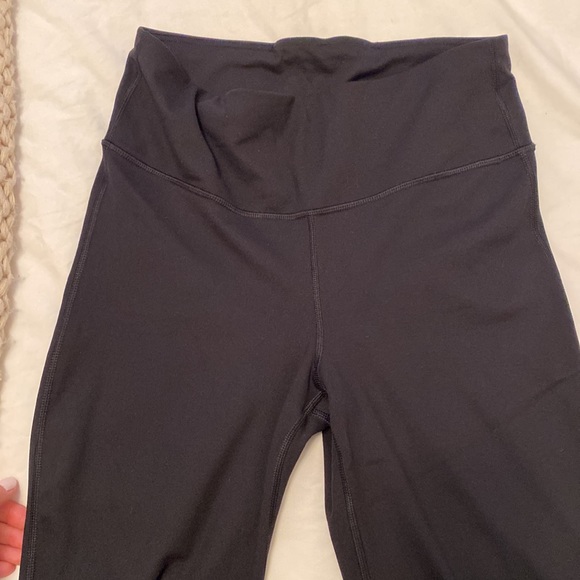Gap fit high rise power flare legging - Picture 6 of 7